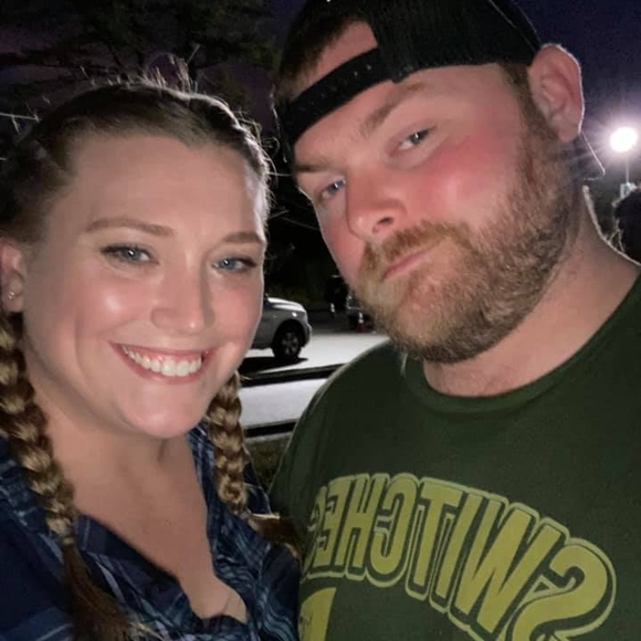 Meet your Posher, Tamara - Picture 1 of 1